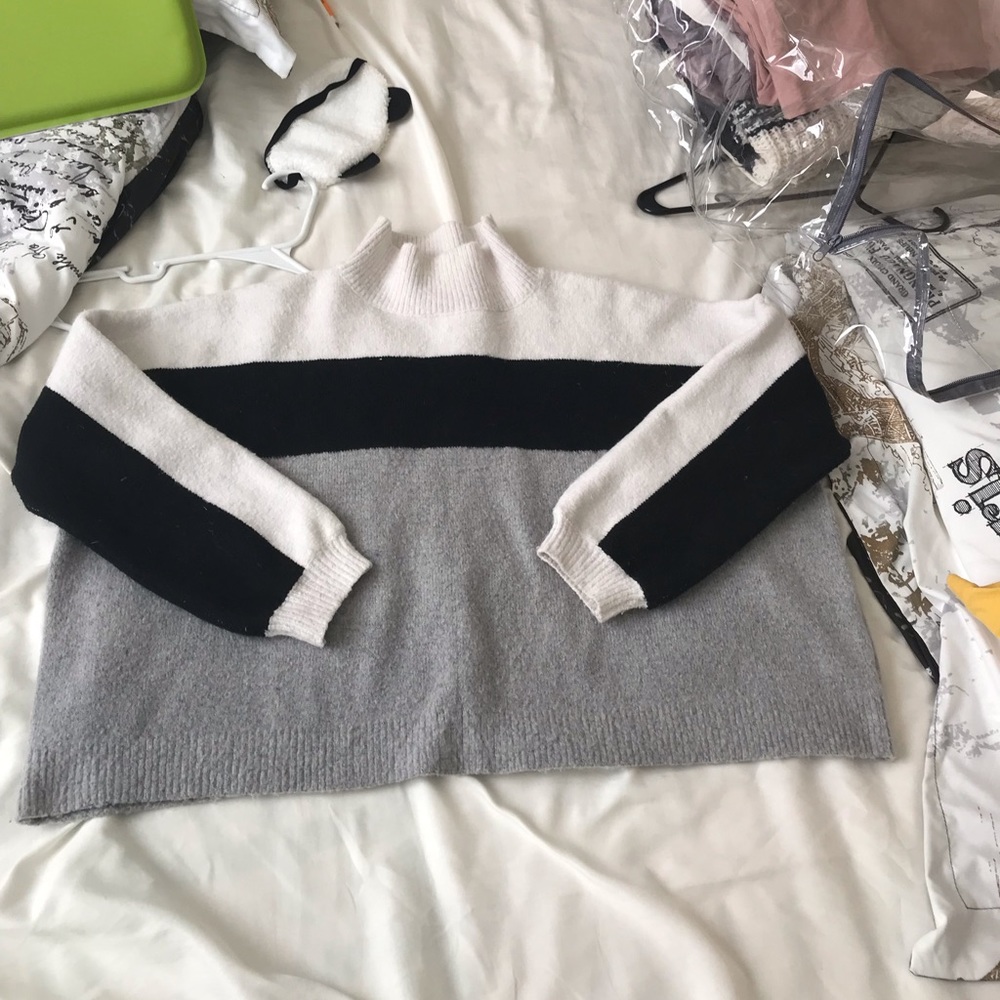 Sweater over size